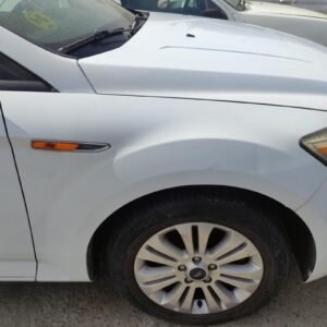 Aleta delantera derecha Ford Mondeo III Wagon 2.0 TDCi (140 cv)