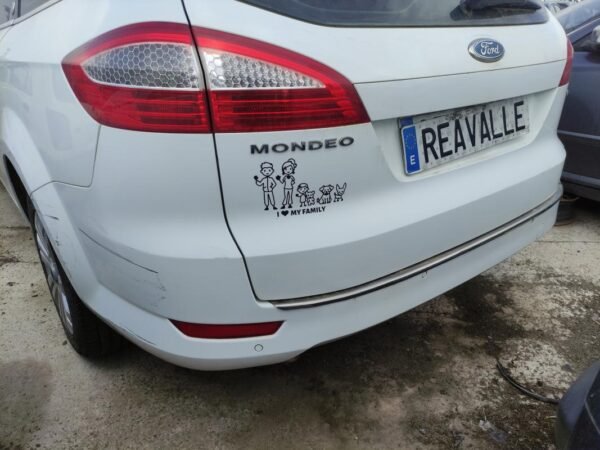 Paragolpe trasero Ford Mondeo III Wagon 2.0 TDCi (140 CV) - Imagen 2