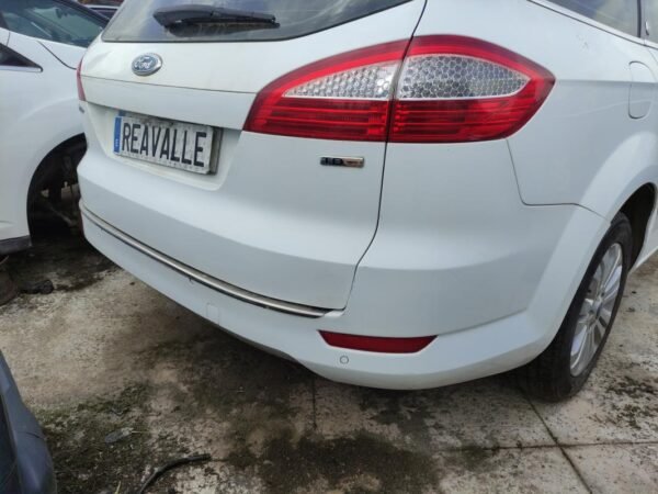 Paragolpe trasero Ford Mondeo III Wagon 2.0 TDCi (140 CV)