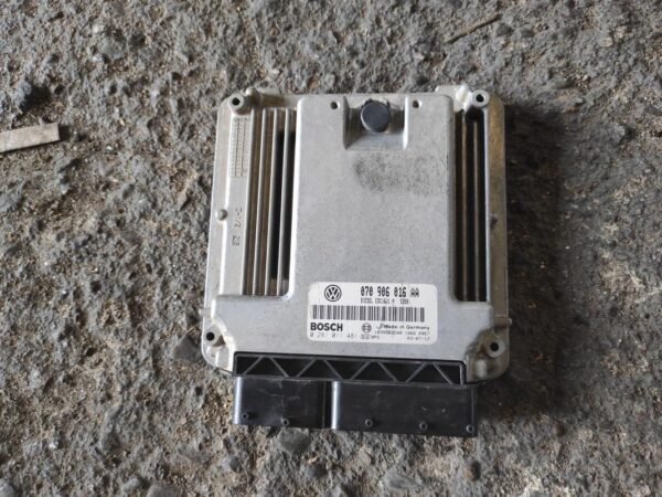 Centralita motor uce Volkswagen Touareg I (7L) 5.0 V10 TDI (313 cv)