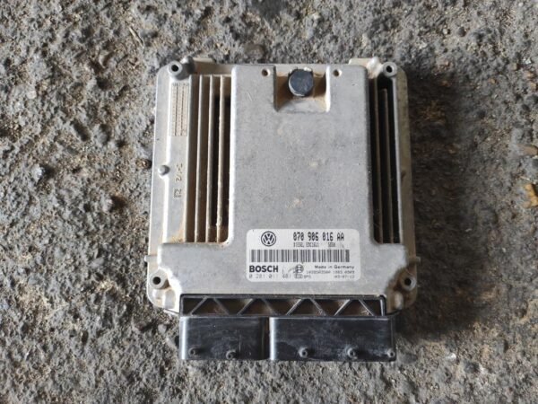 Centralita motor uce Volkswagen Touareg I (7L) 5.0 V10 TDI (313 cv)