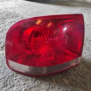 Piloto trasero izquierdo Volkswagen Touareg I (7L) 5.0 V10 TDI (313 cv)
