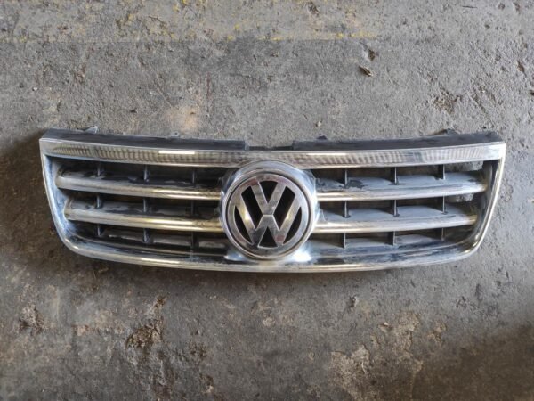 Rejilla delantera Volkswagen Touareg I (7L) 5.0 V10 TDI (313 cv)