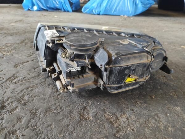 Faro derecho Volkswagen Touareg I (7L) 5.0 V10 TDI (313 cv) - Imagen 2