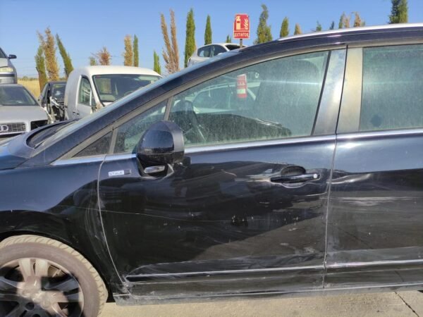 Puerta delantera izquierda Peugeot 5008 I (Fase II, 2013) 1.2 PureTech (130 cv)