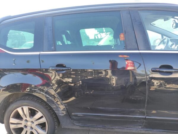 Puerta trasera derecha Peugeot 5008 I (Fase II, 2013) 1.2 PureTech (130 cv)