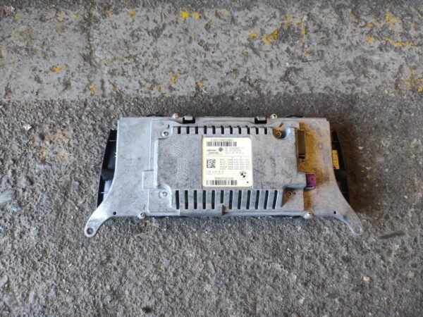 Pantalla multifunción Bmw X3 (F25) 20d (184 cv) xDrive - Imagen 2