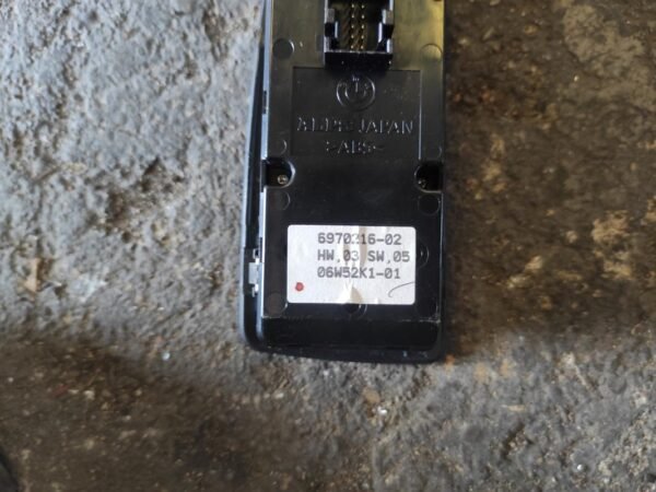 Mando elevalunas delantero izquierdo Bmw Serie 1 (E87) 120d (163 cv) - Imagen 3