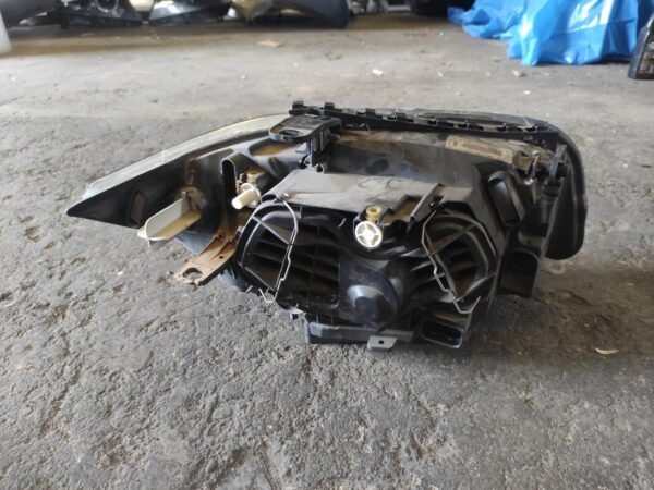 Faro izquierdo Bmw Serie 1 (E87) 120d (163 cv) - Imagen 2