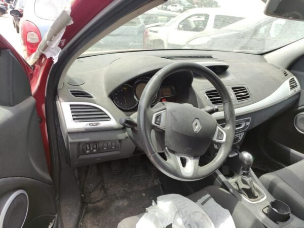 Despiece Renault Megane III (version 2012) 1.2 TCe (116cv) 2012 - Imagen 5