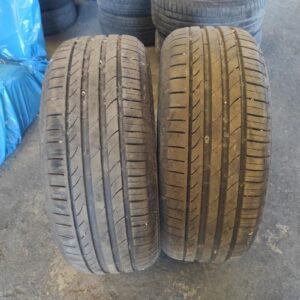 Juego de Neumáticos Tracmax 255/55R18.