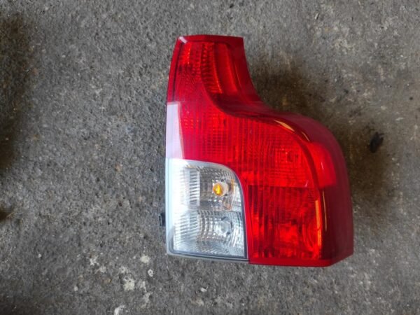 Piloto trasero derecho Volvo XC90 (Versión 2007) 2.4d (185 cv) Automatico