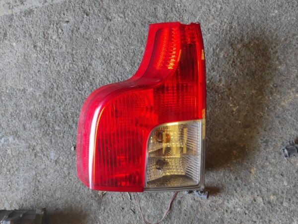 Piloto trasero izquierdo Volvo XC90 (Versión 2007) 2.4d (185 cv) Automatico