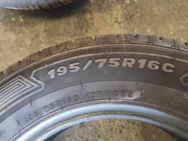 Juego de Neumáticos Imperial 195/75R16C, año 2023. - Imagen 2