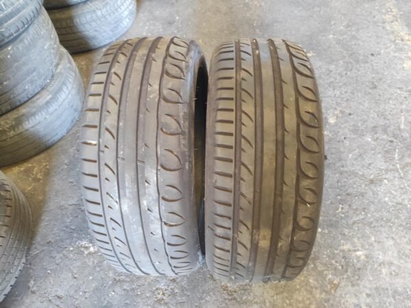 Juego de Neumáticos Kormoran 215/50R17, año 2024.