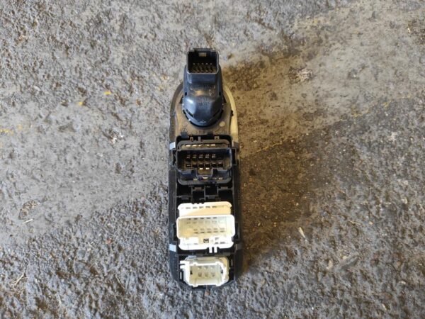 Mando elevalunas delantero izquierdo Renault Kangoo II 1.5 dCi (90 cv) - Imagen 2