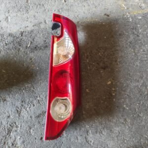 Piloto trasero derecho Renault Kangoo II 1.5 dCi (90 cv)
