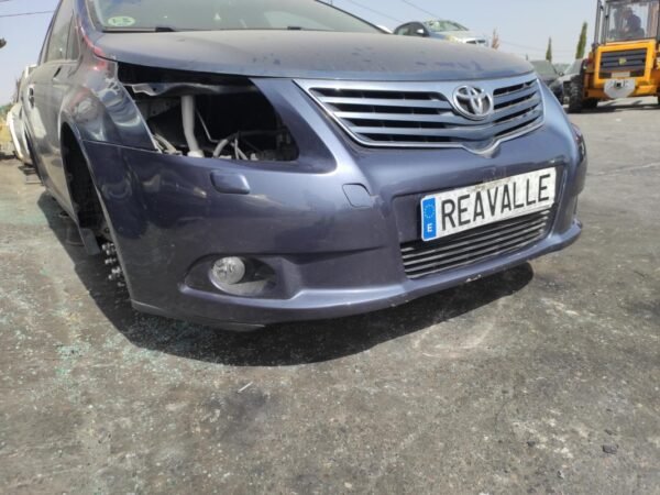 Paragolpe delantero Toyota Avensis III 2.0 D-4D (126 cv) - Imagen 2