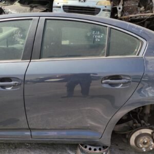 Puerta trasera izquierda Toyota Avensis III 2.0 D-4D (126 cv)