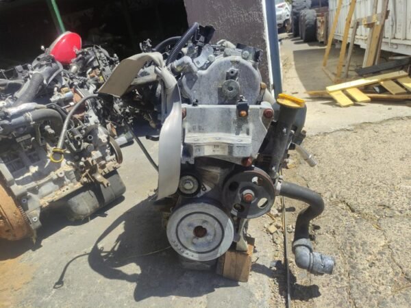 Motor Opel Corsa D 5-puertas 1.3 CDTI (75 cv) - Imagen 4