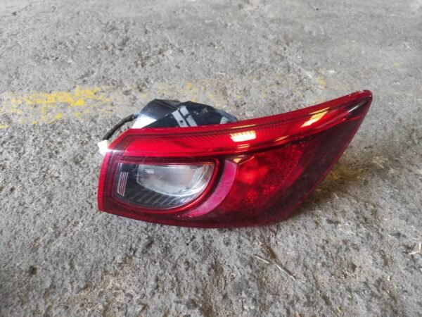 Piloto trasero derecho Mazda CX-3 2.0i (120 cv)