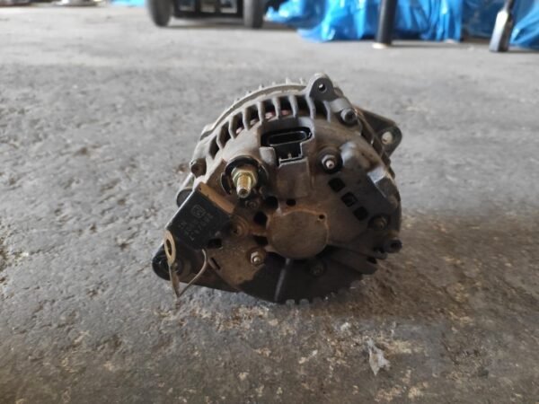 Alternador Nissan Primera (P11) 2.0 TD (90 cv) - Imagen 3