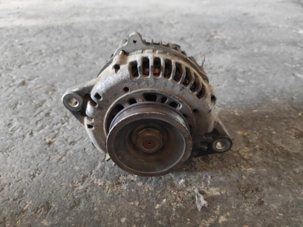 Alternador Nissan Primera (P11) 2.0 TD (90 cv) - Imagen 2