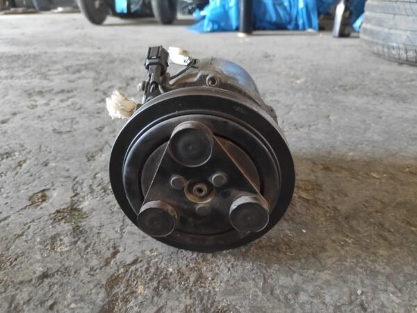 Compresor aire acondicionado Nissan Primera (P11) 2.0 TD (90 cv) - Imagen 2