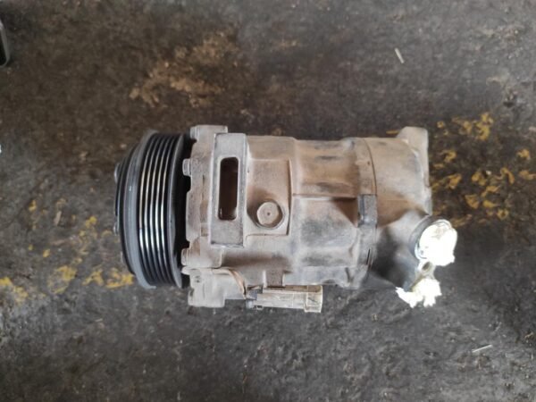 Compresor aire acondicionado Opel Vectra C 2.2 DTI (125 cv)