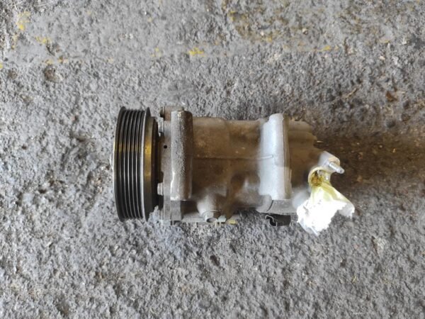 Compresor aire acondicionado Citroen C4 I Coupe (Fase II, 2008) 1.6 HDi 16V (90 cv)
