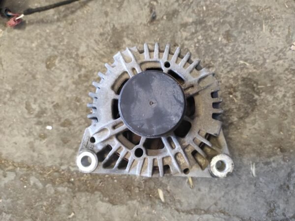 Alternador Peugeot 207 1.4 HDi (68cv) - Imagen 2