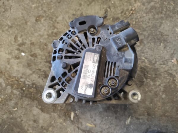 Alternador Peugeot 207 1.4 HDi (68cv) - Imagen 3