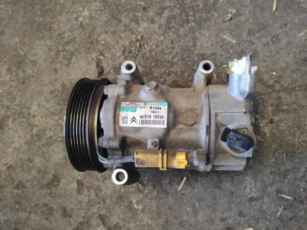 Compresor aire acondicionado Peugeot 207 1.4 HDi (68cv) - Imagen 2
