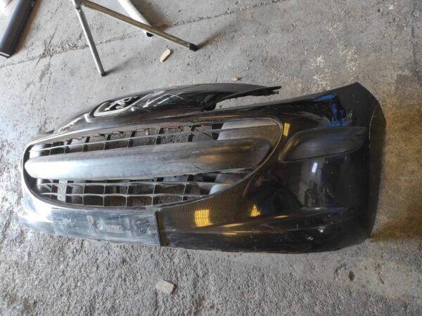 Paragolpe delantero Peugeot 207 1.4 HDi (68cv) - Imagen 3