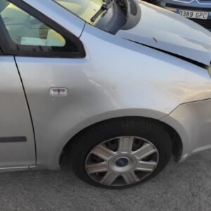 Aleta delantera derecha Ford C-MAX (Versión 2007) 1.8 TDCi (115 cv)