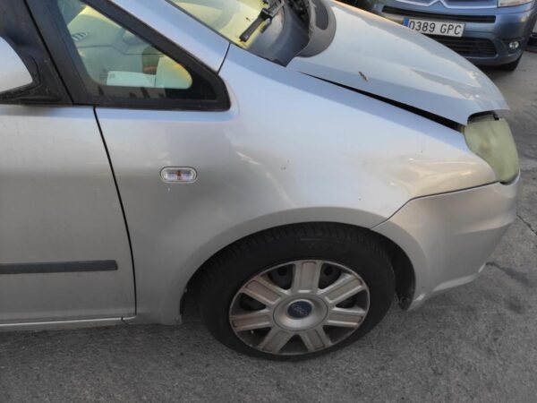 Aleta delantera derecha Ford C-MAX (Versión 2007) 1.8 TDCi (115 cv)