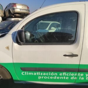 Puerta delantera izquierda Renault Kangoo II 1.5 dCi (86 cv)