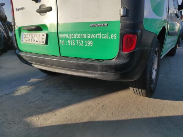 Paragolpe trasero Renault Kangoo II 1.5 dCi (86 cv) - Imagen 2