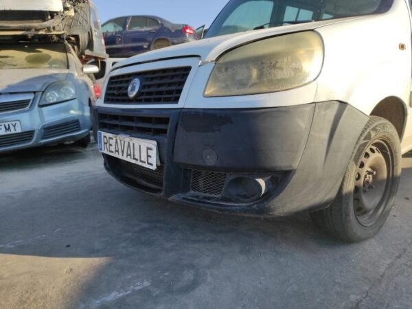 Paragolpe delantero Fiat Doblo Cargo (223_) 1.9 JTD (105 cv)