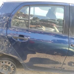 Puerta trasera derecha Toyota Yaris II 1.4 D-4D (90 cv)