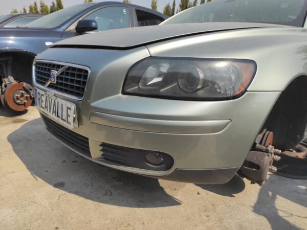 Paragolpe delantero Volvo S40 II 2.0 TDI (136 cv) - Imagen 2