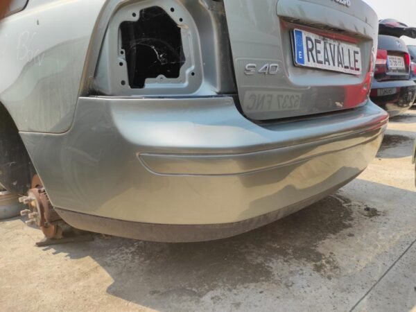 Paragolpe trasero Volvo S40 II 2.0 TDI (136 cv)