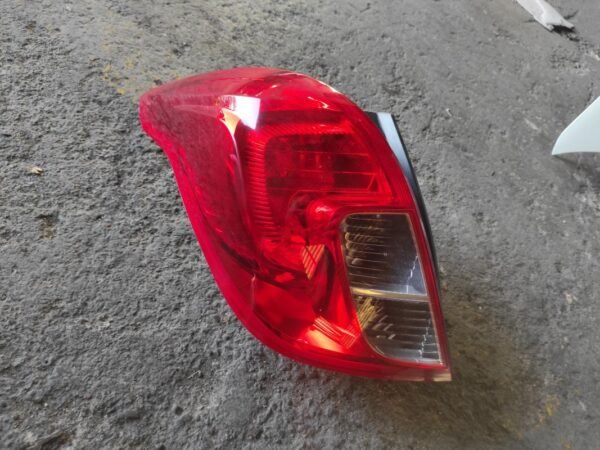 Piloto trasero izquierdo Opel Mokka X 1.4 ecoFLEX LPG (140 cv)