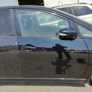 Puerta delantera derecha Mitsubishi Grandis 2.0 DI-D (136 cv)