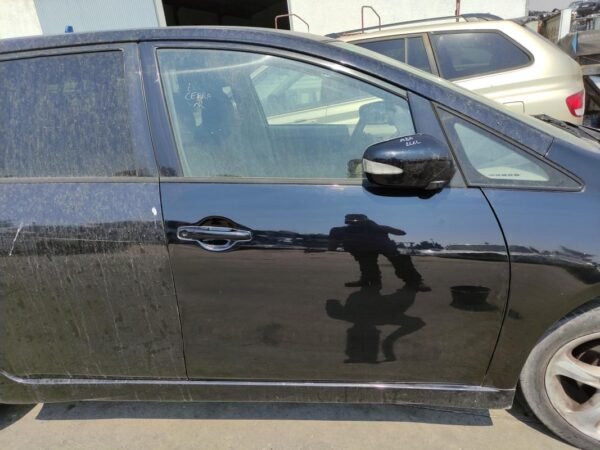 Puerta delantera derecha Mitsubishi Grandis 2.0 DI-D (136 cv)