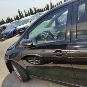 Puerta delantera izquierda Mitsubishi Grandis 2.0 DI-D (136 cv)