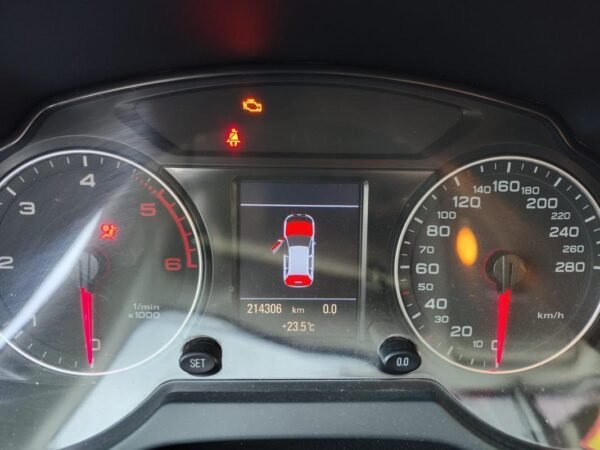 Motor Audi Q5 I 2.0 TDI (170 cv) quattro - Imagen 7