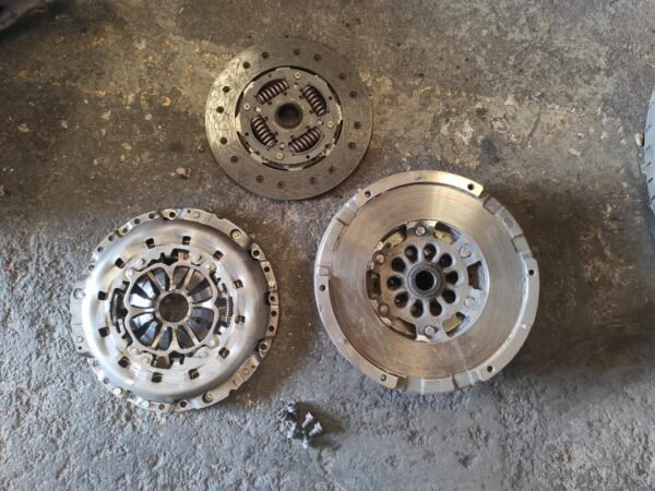 Kit embrague Audi Q5 I 2.0 TDI (170 cv) quattro - Imagen 3