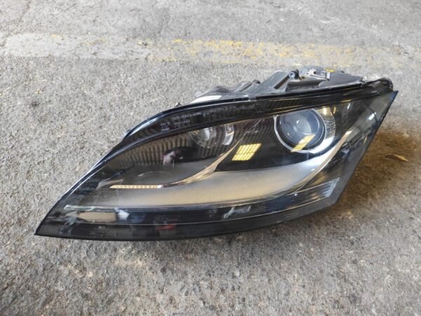 Faro izquierdo Audi TT Coupe (8J) 3.2i V6 24V (250 cv) quattro