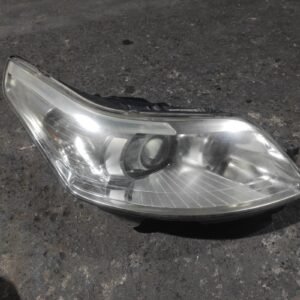 Faro derecho Citroen C4 I Hatchback (Fase II, 2008) 1.6 HDi (109 cv) FAP